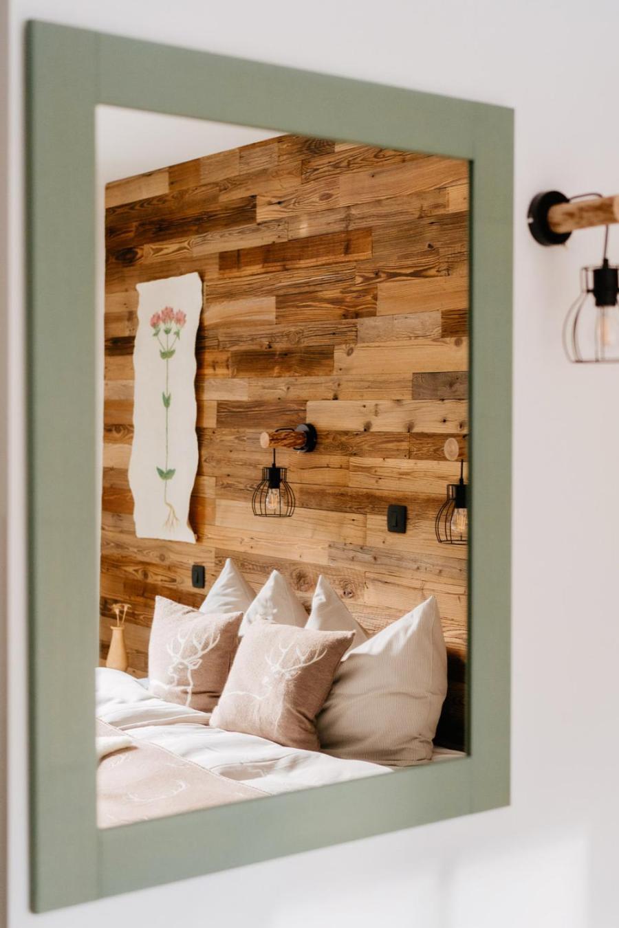 Eko Hisa-Eco House Na Razpotju Hotel Solcava Ngoại thất bức ảnh