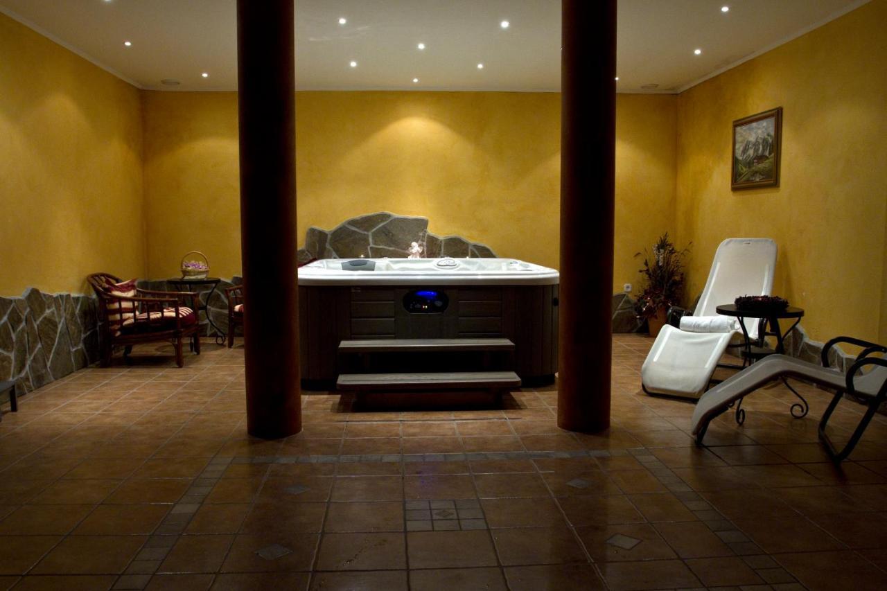 Eko Hisa-Eco House Na Razpotju Hotel Solcava Ngoại thất bức ảnh